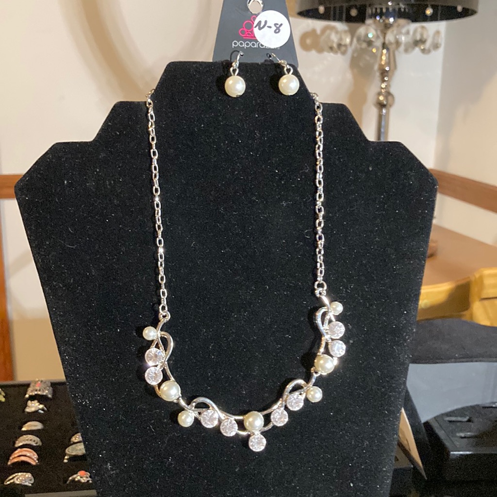 Necklaces 5$